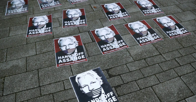 Assange seguirá en prisión; espera juicio de extradición a EU 1 Assange seguirá en prisión; espera juicio de extradición a EU